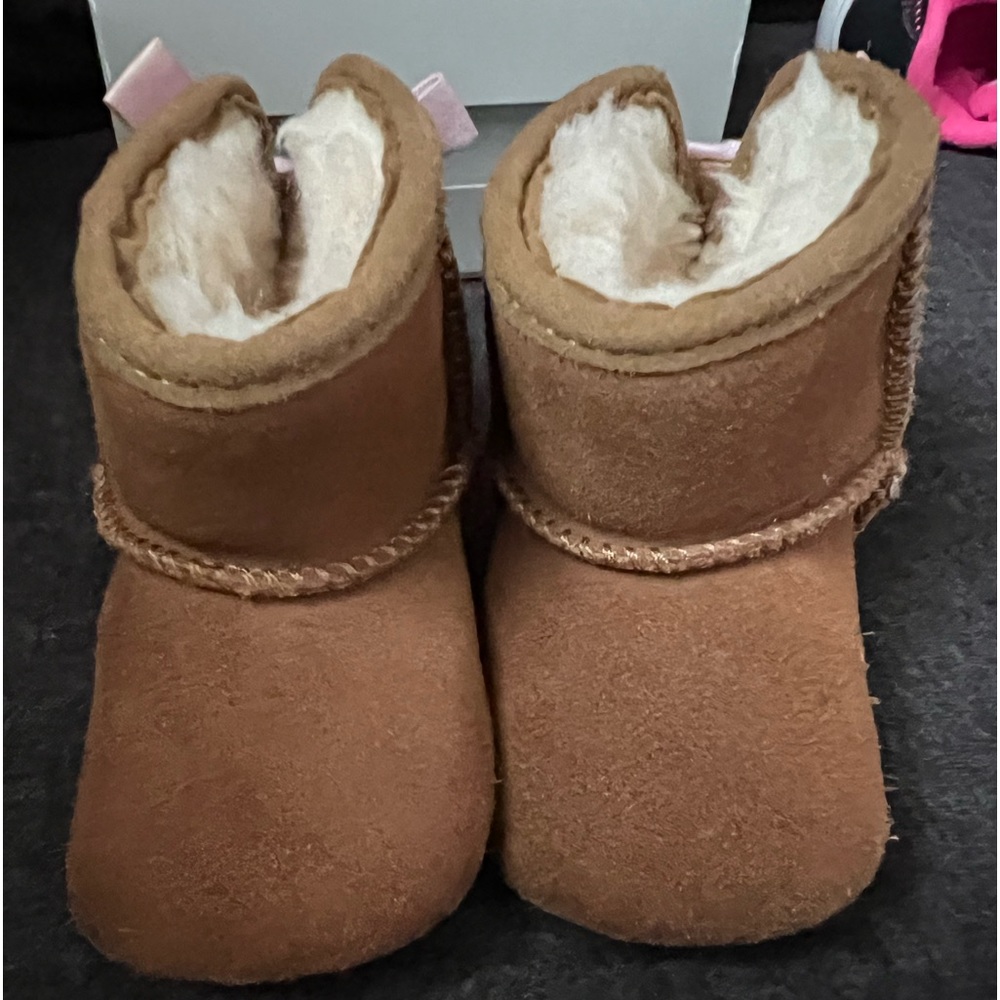 Uggs boots size 0/1